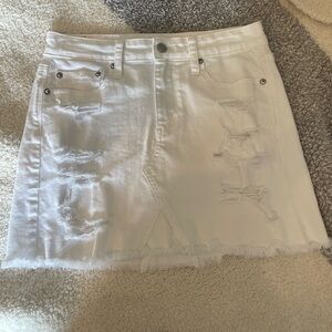 White denim American Eagle skirt size 4